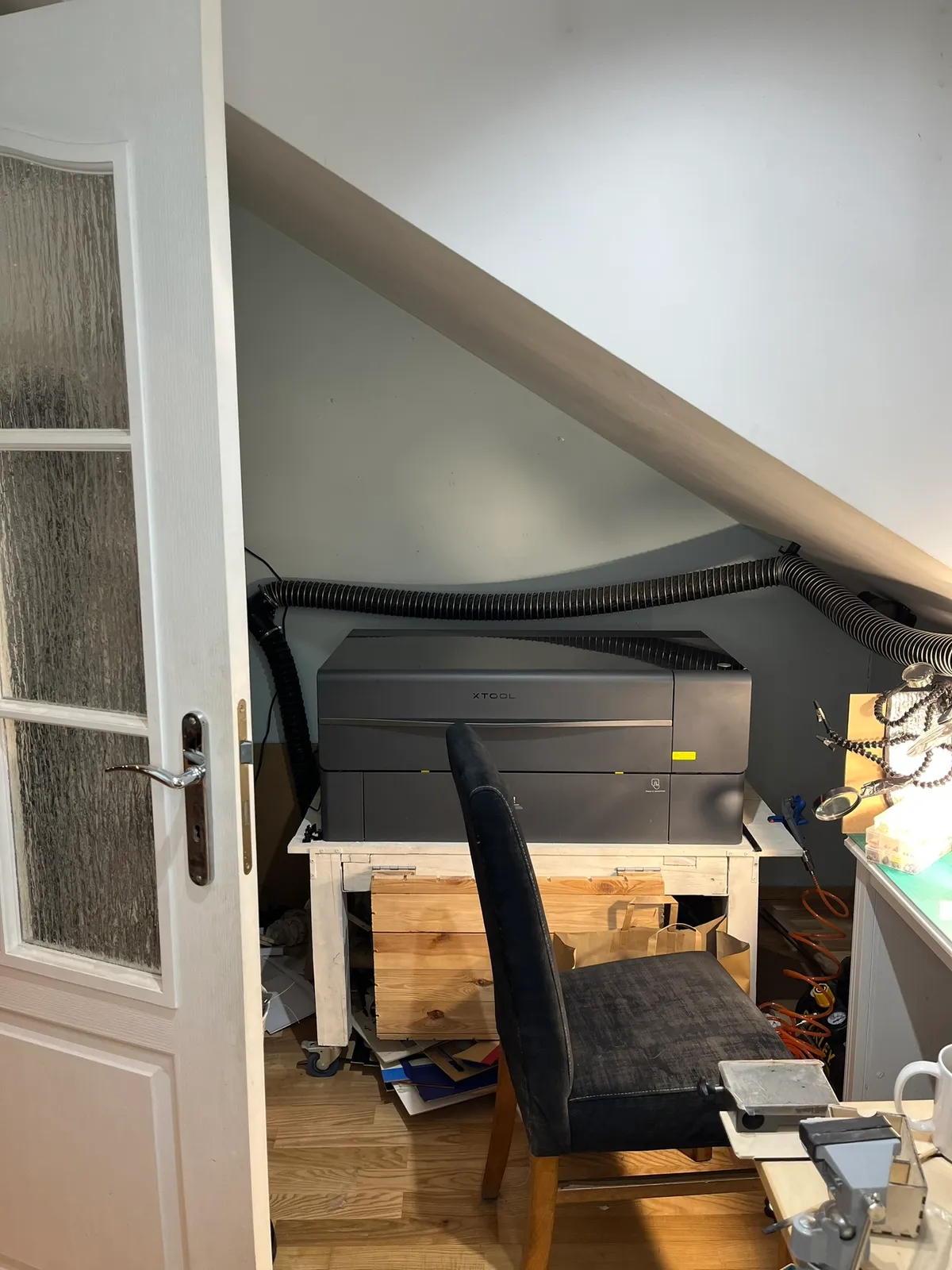 Laser CO₂ xTool P2 w warsztacie AEJaCA